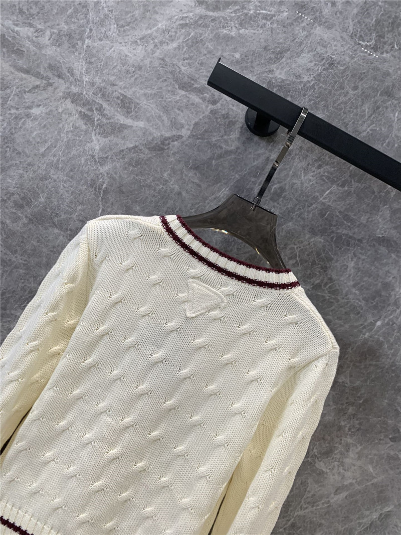 Pra*a crew neck cable cardigan replica d&g clothing