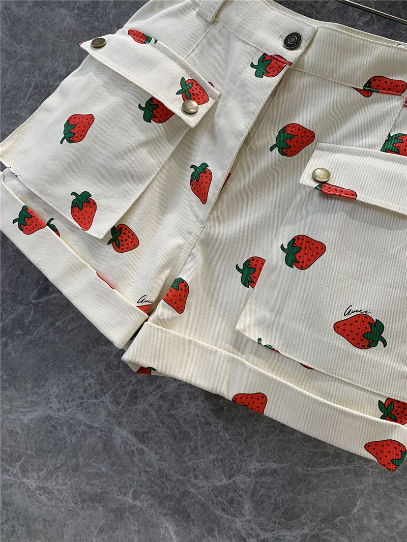 Gvc*1 strawberry print cargo shorts replica clothes