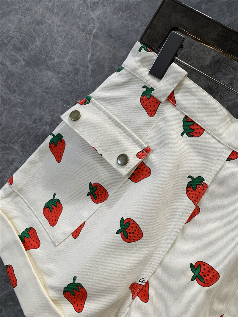 Gvc*1 strawberry print cargo shorts replica clothes