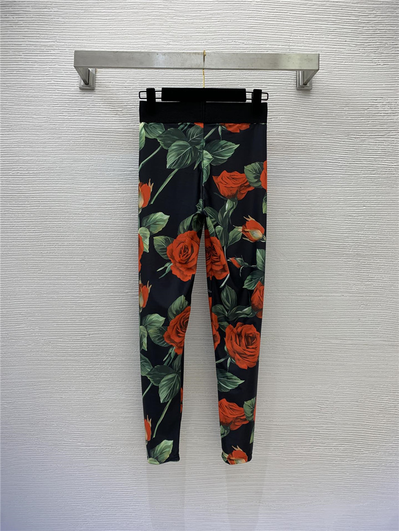 Dolce & Gabbana d&g yoga sports suit replica d&g clothing