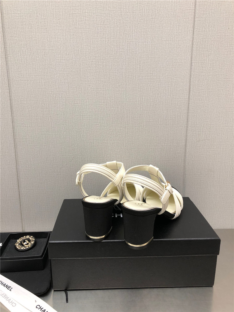 Ch**el cruise 2022/23 ivory & black lambskin slingbacks pumps