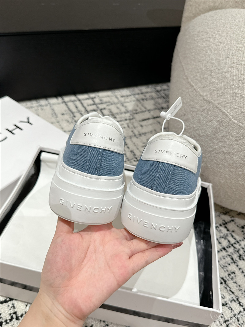 Givenchy City Platform Sneakers in Canvas