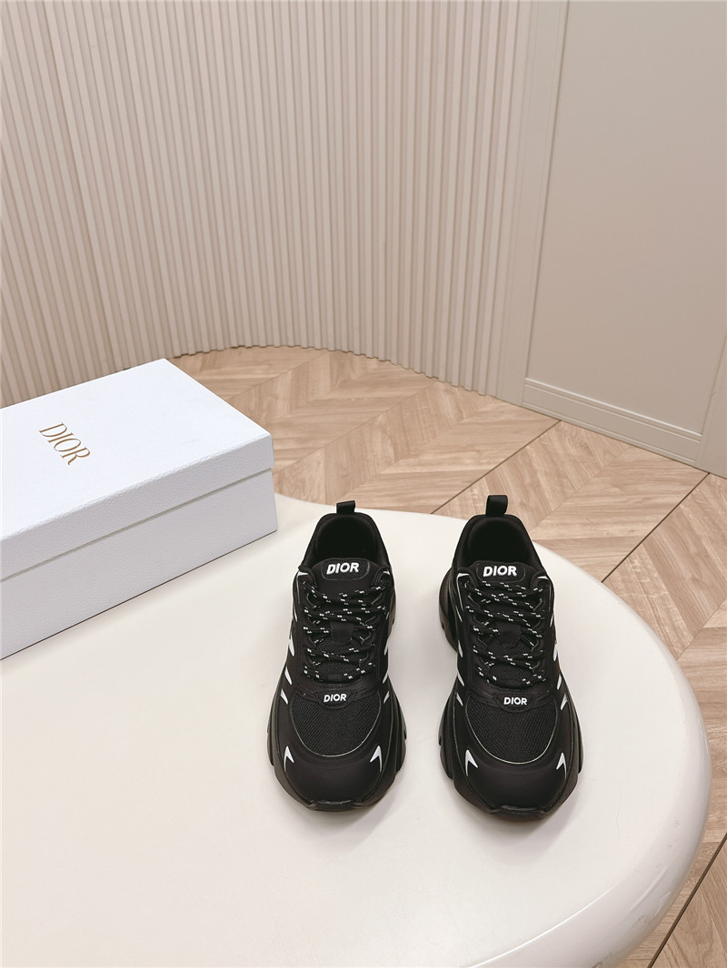 D10r b44 blade sneakers