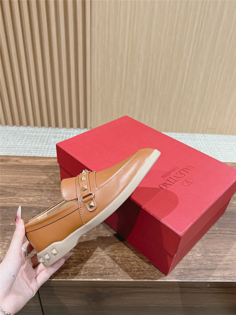Va1e*ntin0 leisure brown nappa leather loafers