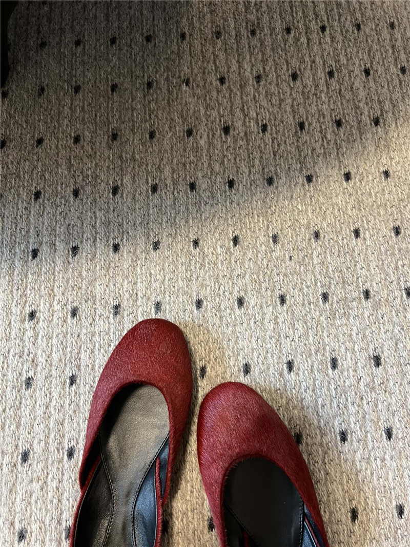 The R0w gemma ballet slipper burgundy suede