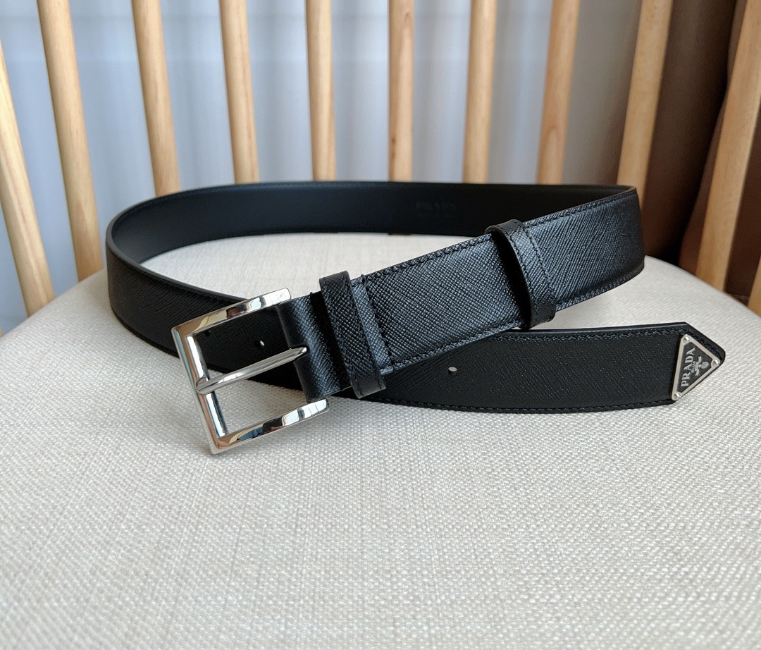 Pra*a triangle logo belt