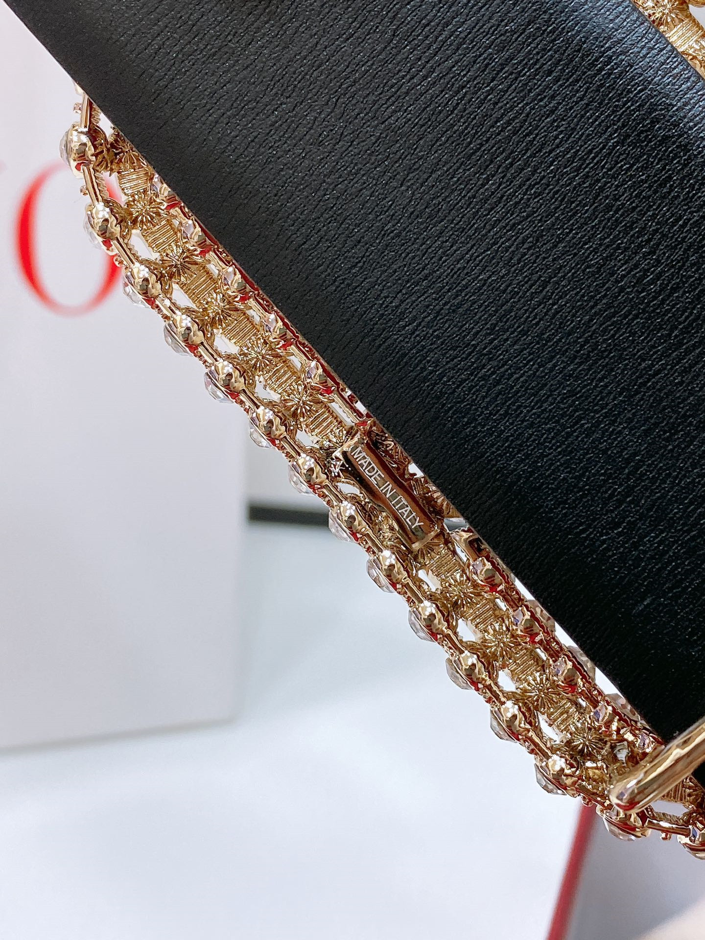 Va1e*ntin0 reversible calfskin belt