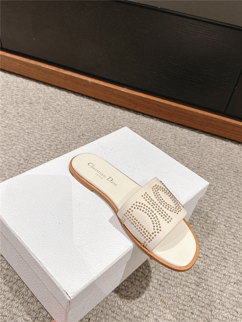D10r dway slide white calfskin with gold-finish studs