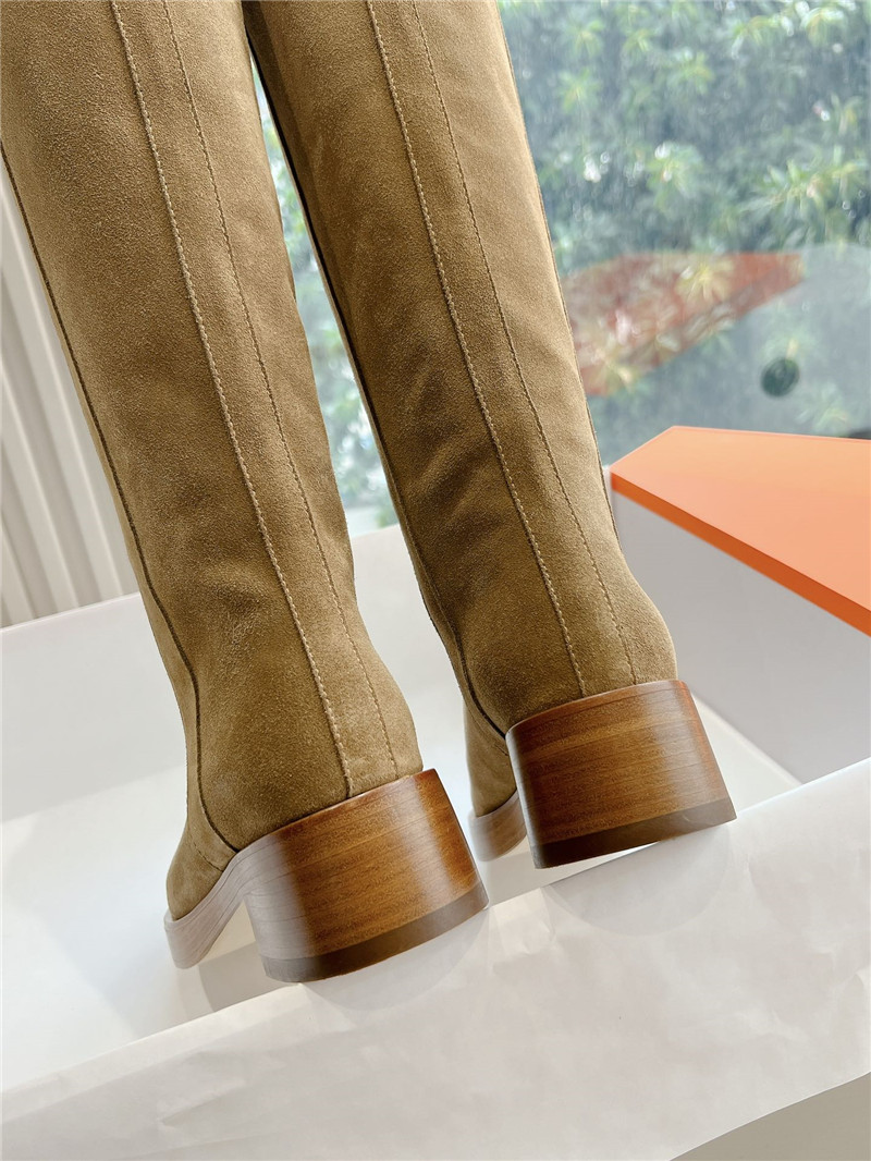 H**me5 beige suede horse boots