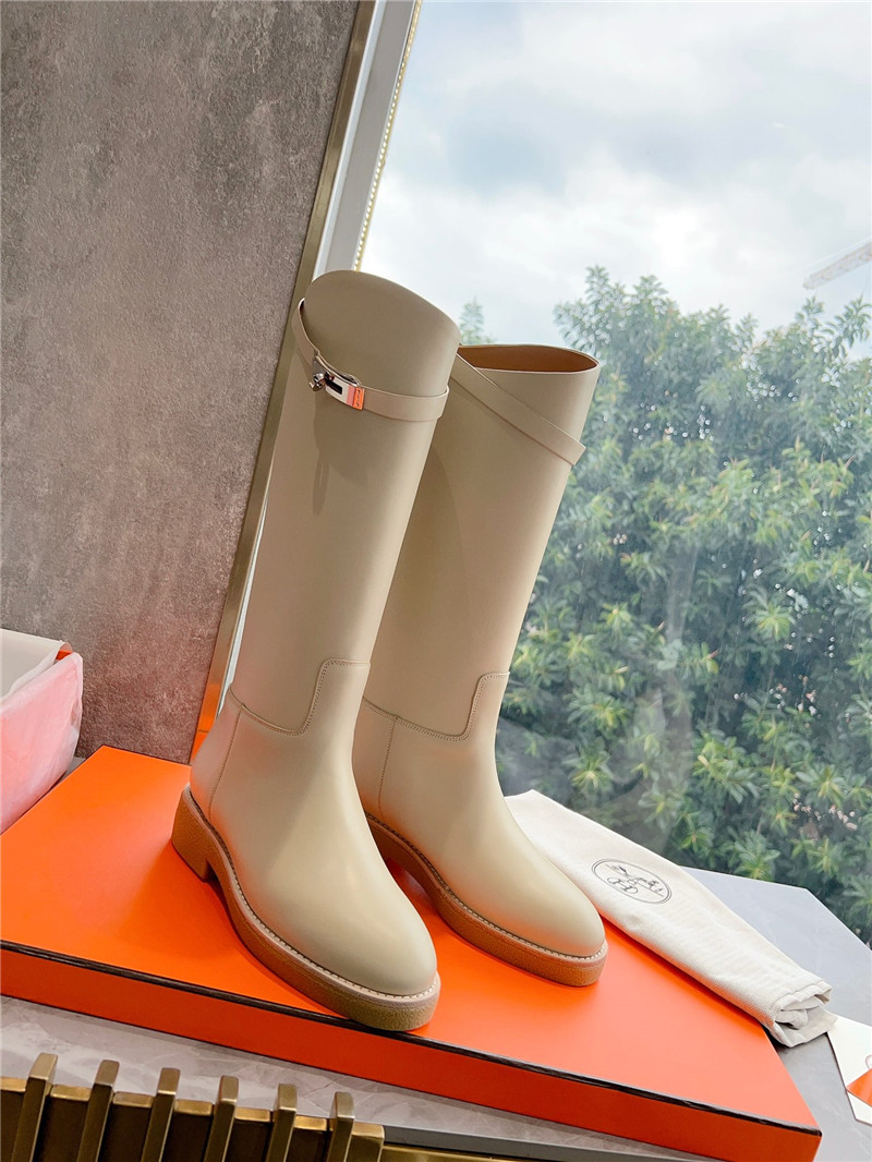 H**me5 faustine boot in beige