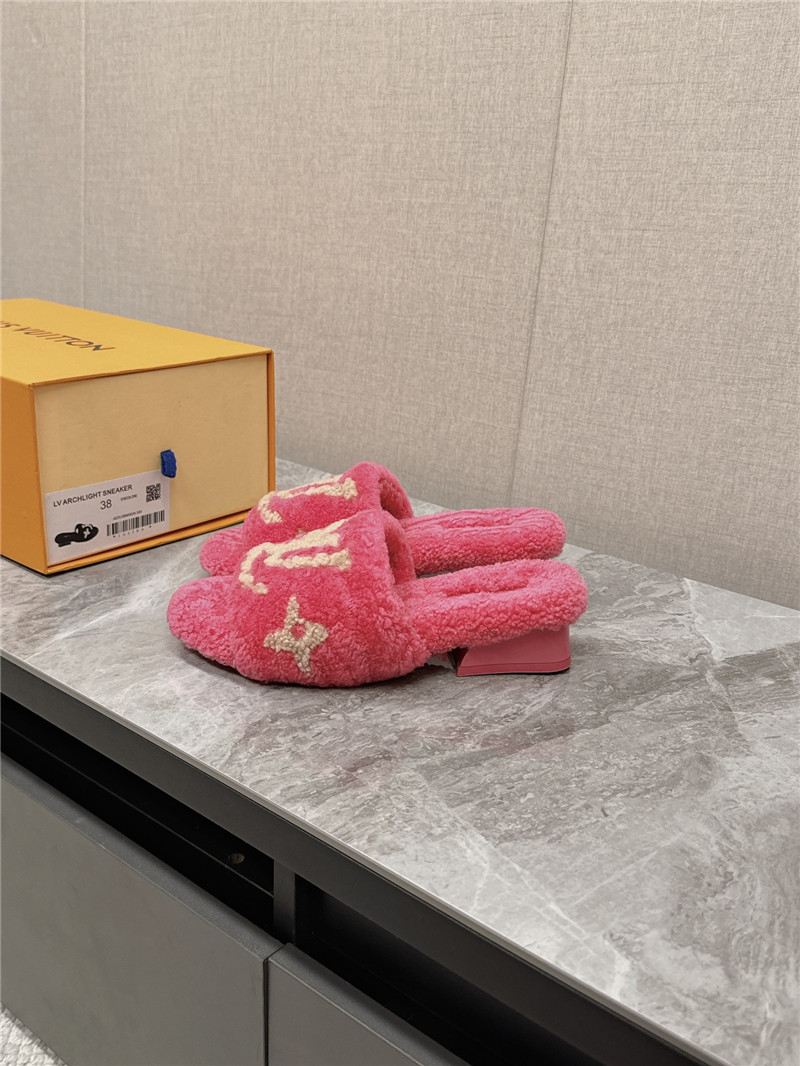 l0vis Vvtt0n paseo shearling comfort mule in pink
