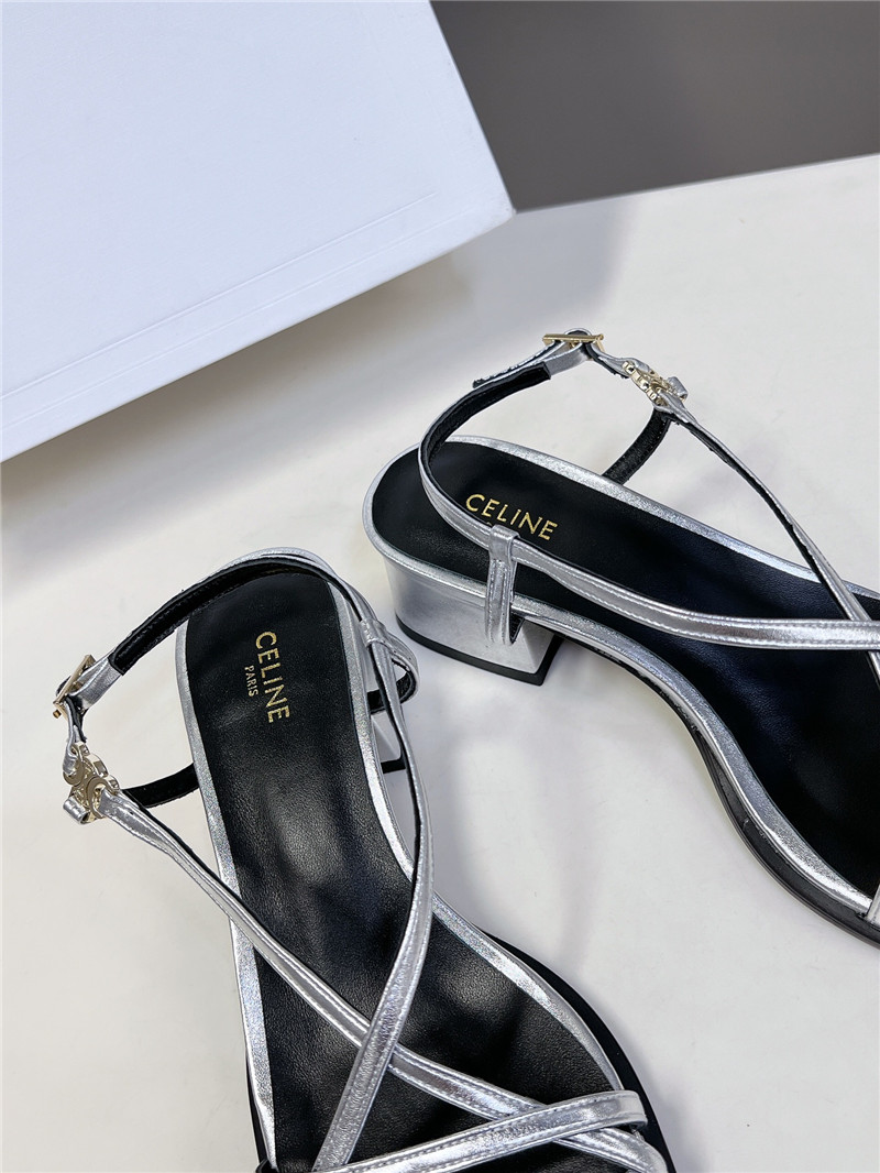 Ce1i*e cuir triomphe silver lambskin flat sandals