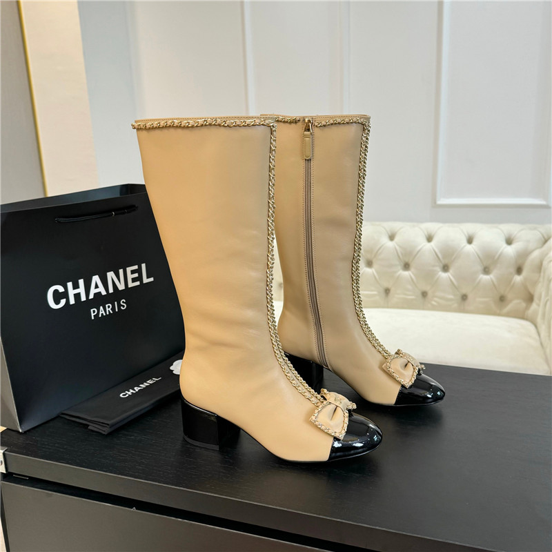 Ch**el beige calfskin bow patent leather keen high boots