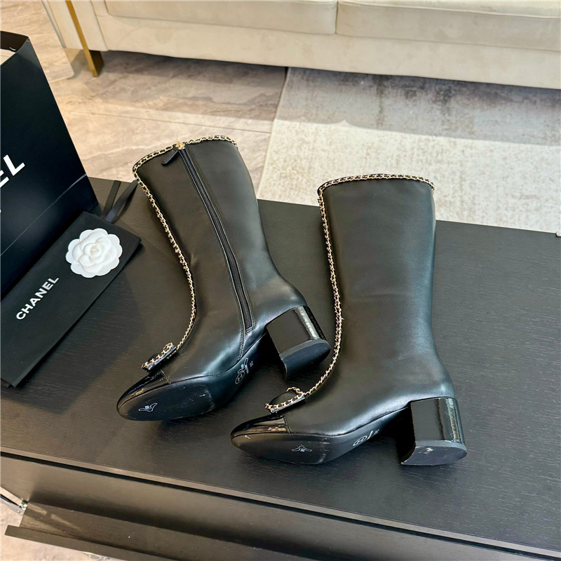 Ch**el black calfskin bow patent leather keen high boots
