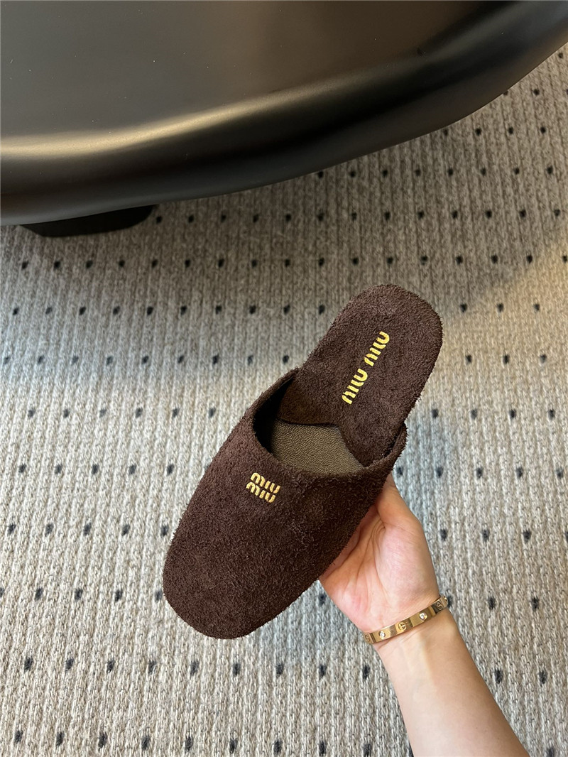 m1um1u lazy closed toe half slippers Marg*e1a replica shoes