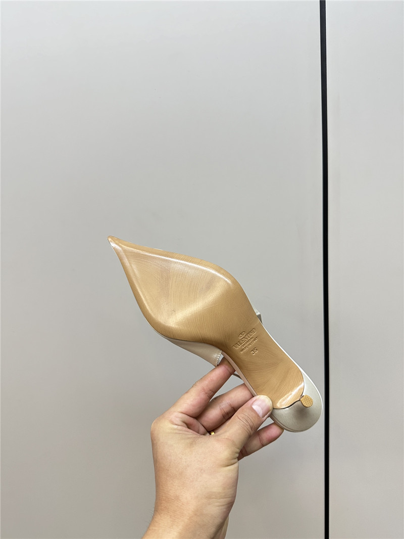 Va1e*ntin0 the bold edition vlogo slingbacks white satin