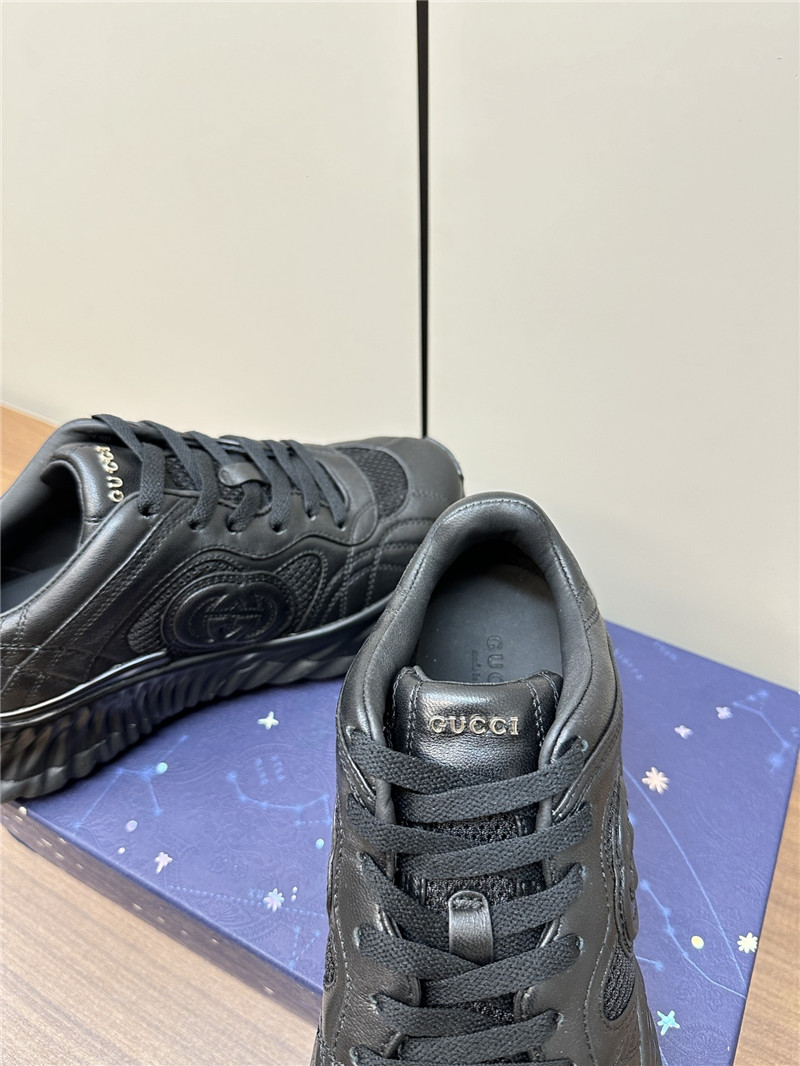 Gvc*1 black chunky sneakers