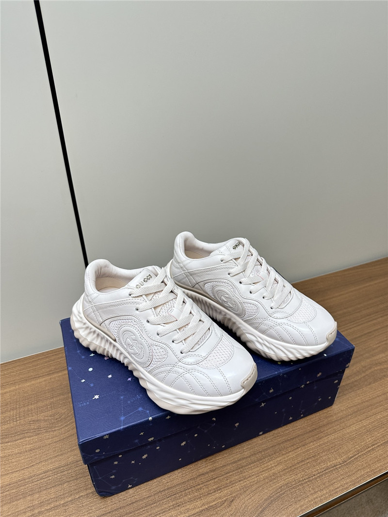Gvc*1 beige chunky sneakers