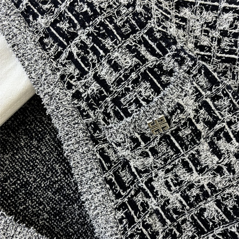 Givenchy V-neck knitted short-sleeved cardigan replica clothing