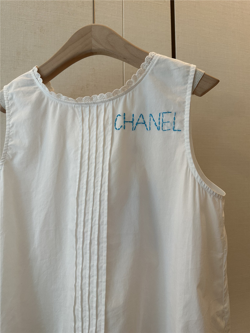 Ch**el second-hand small details vest replica clothing sites