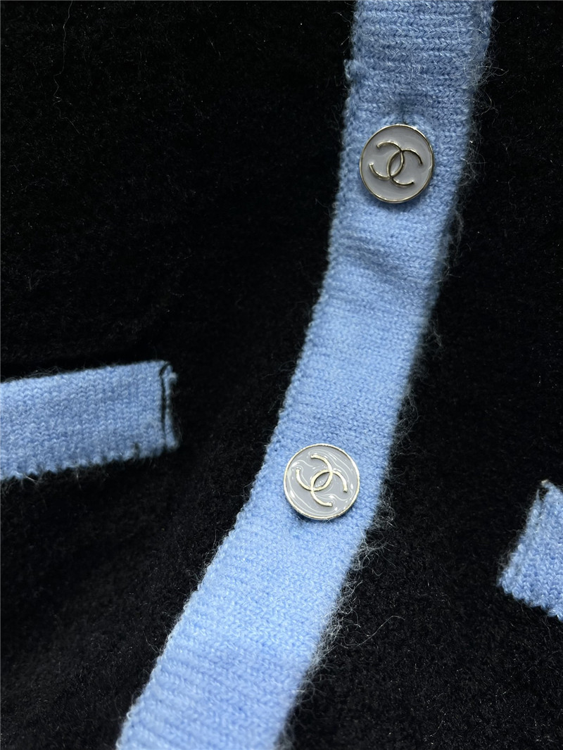 Ch**el colorblock round neck knitted cardigan replica clothes