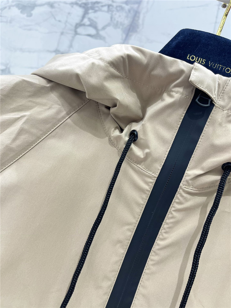 Bv*b*rry outdoor sportswear replica clothes