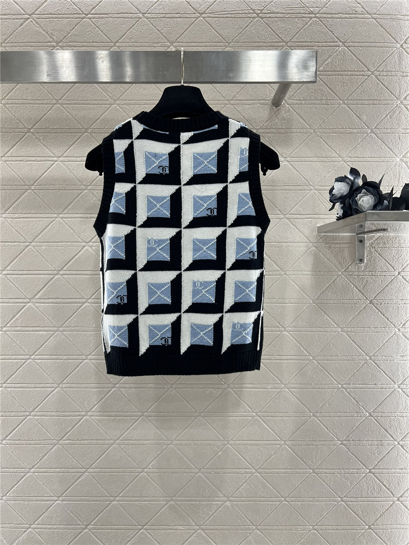 Ch**el new knitted vest replica clothing sites