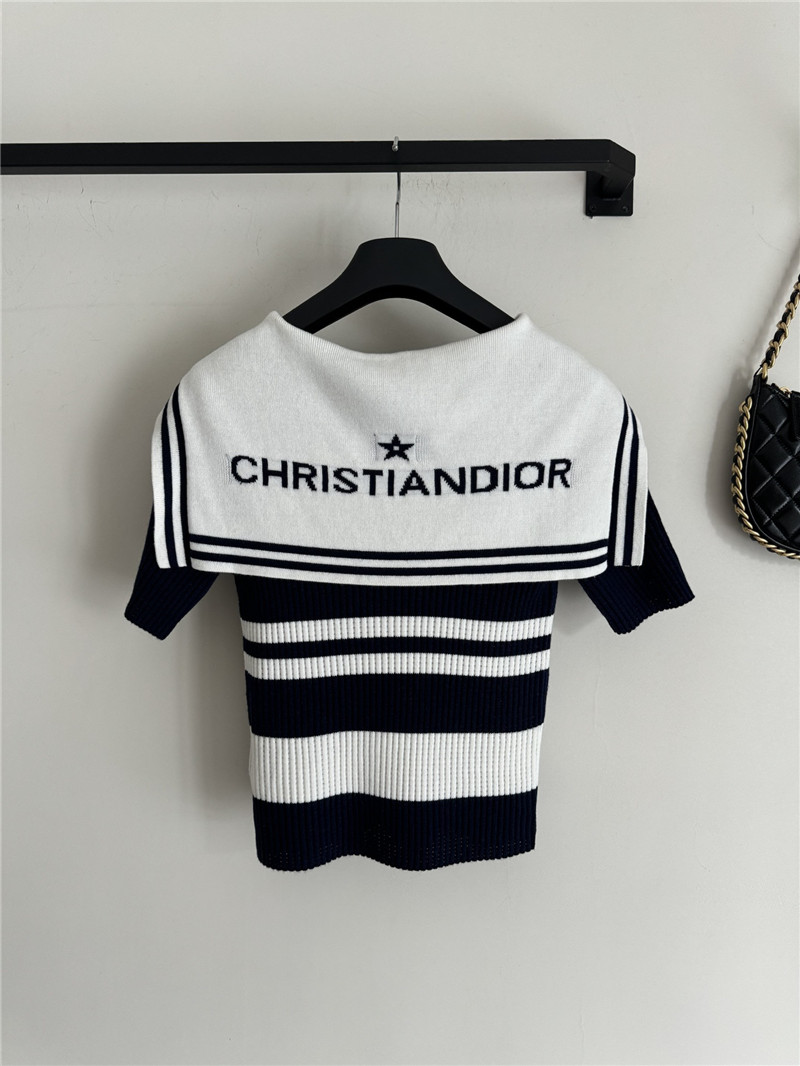 D10r navy blue and white striped knit top