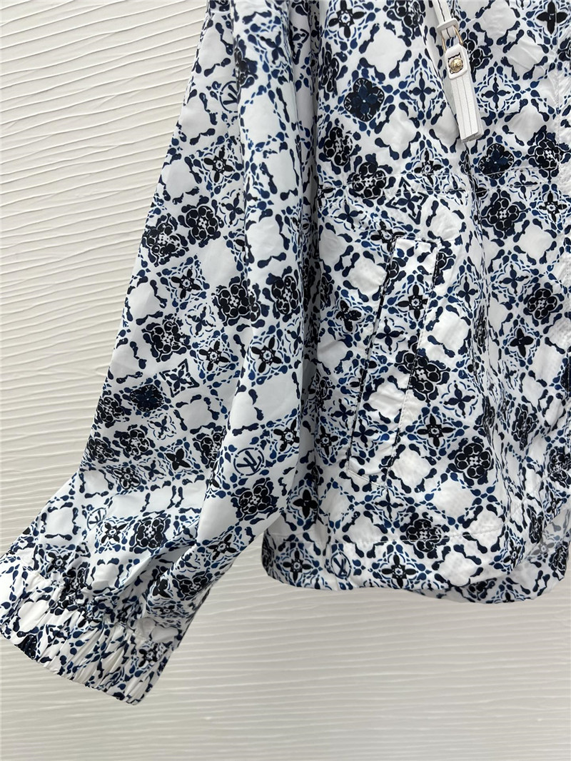 l0vis Vvtt0n lv monogram sun protection jacket replicas clothes