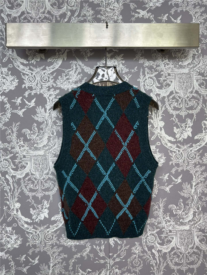 Ch**el cashmere knitted plaid vest replica clothes