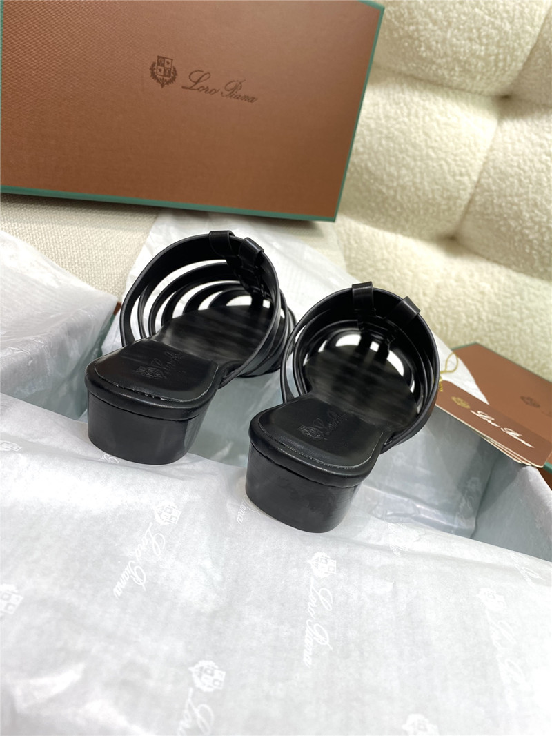 L0r0 P1ana kaede black leather sandals