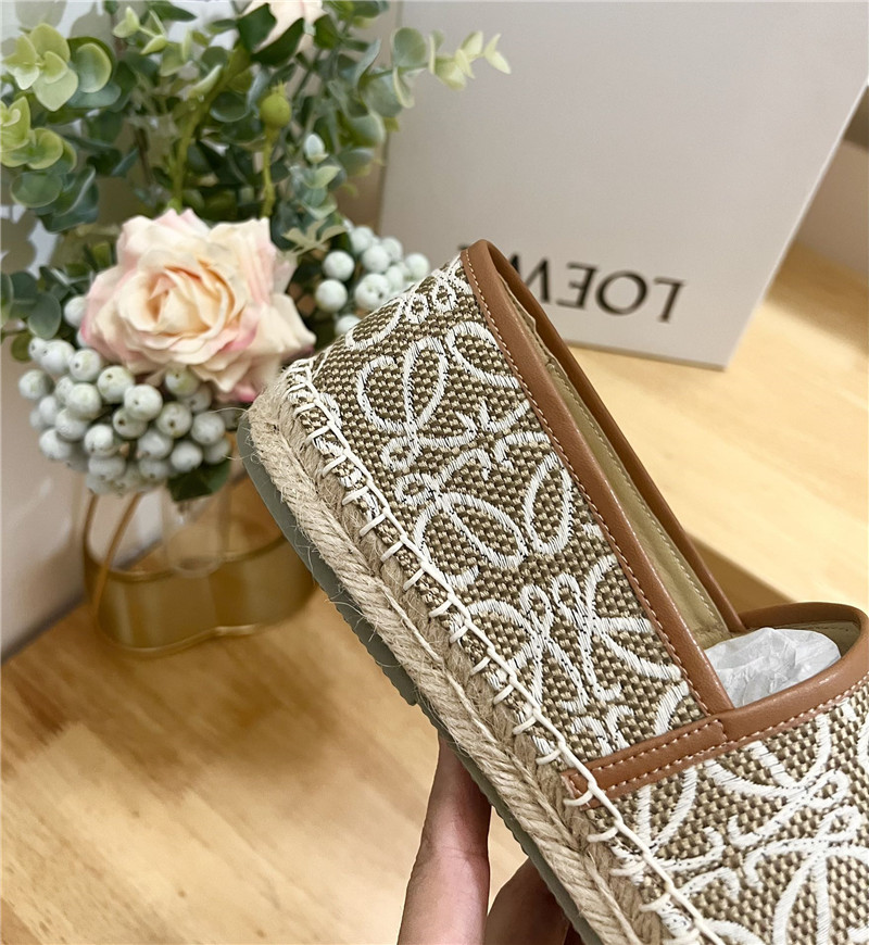 L0ew* anagram jacquard espadrilles beige and white
