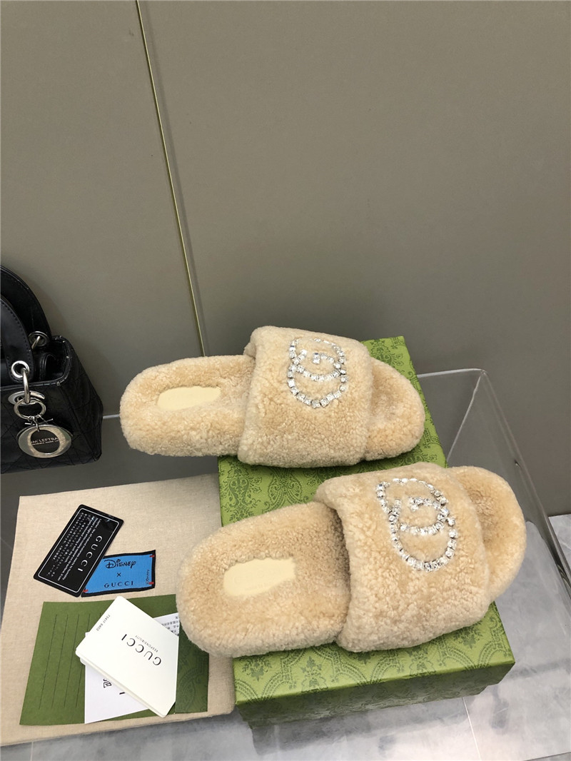 Gvc*1 rhinestone gg shearling slides beige