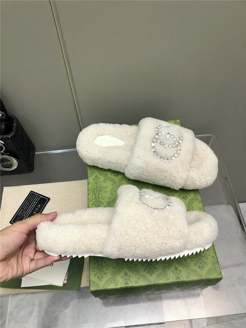 Gvc*1 rhinestone gg shearling slides white