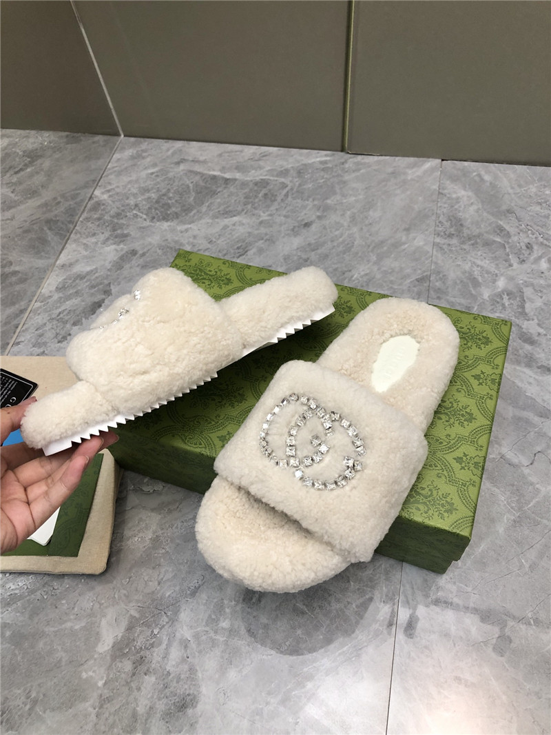 Gvc*1 rhinestone gg shearling slides white