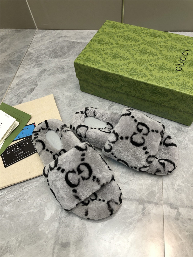 Gvc*1 monogram motif shearling slides grey