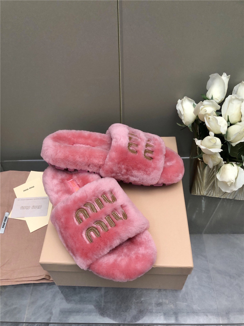 Miu Miu Lettering Logo Shearling Slides Pink