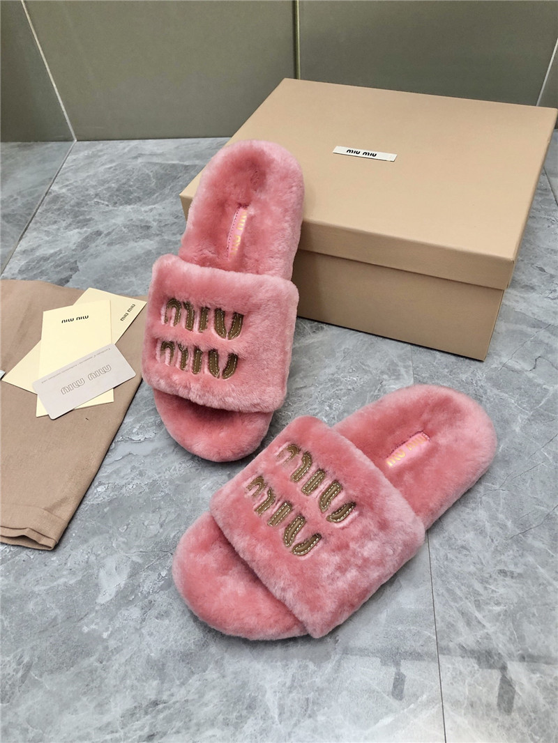 Miu Miu Lettering Logo Shearling Slides Pink