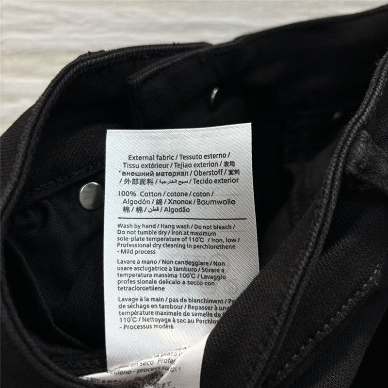 Va1e*ntin0 bootcut jeans replica clothing sites