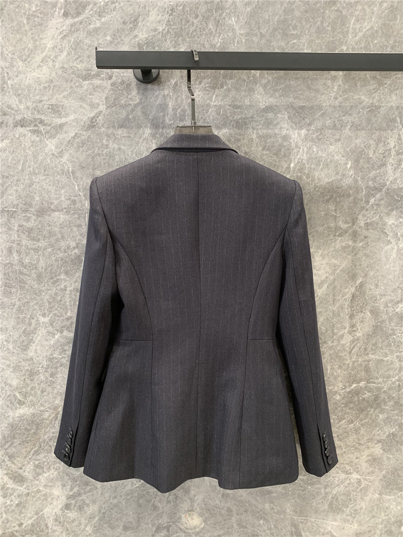 a1exa*der Mcqv*en single button striped suit jacket replicas clothes