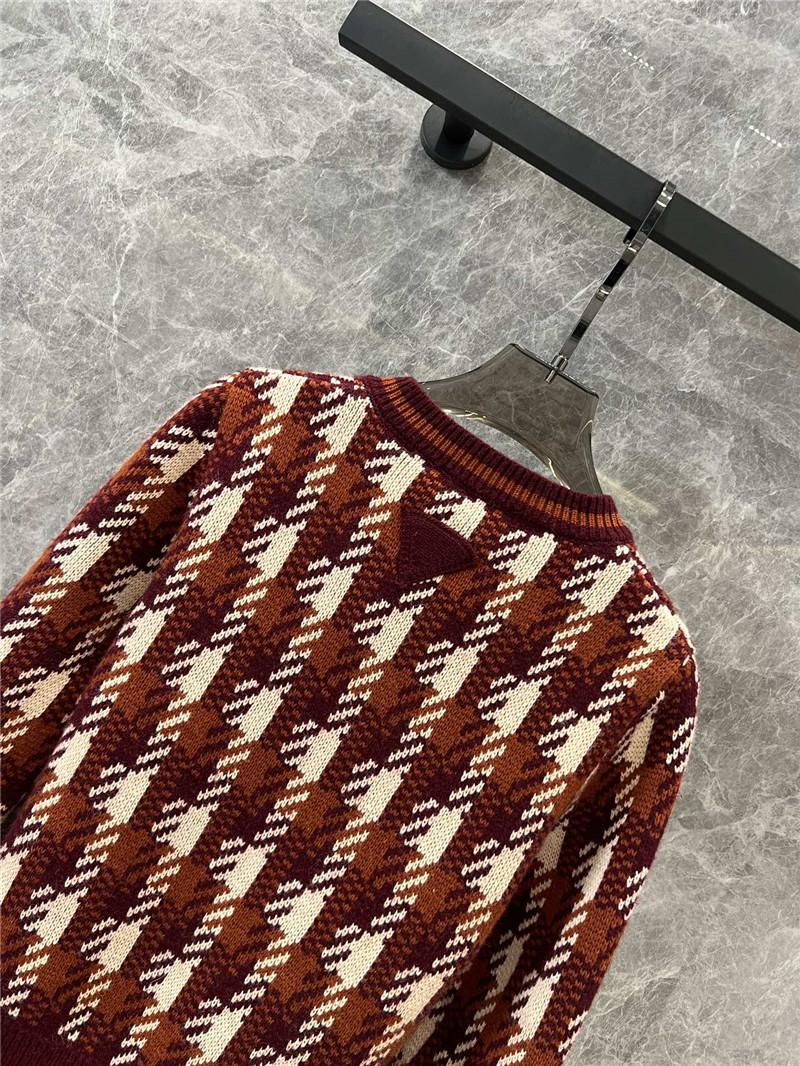 Pra*a check round neck knitted cardigan replica clothing