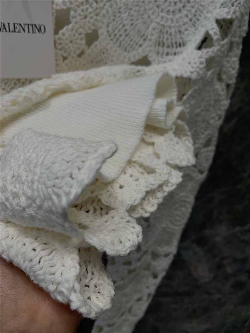 Va1e*ntin0 handmade floral patchwork knitted top replica clothing