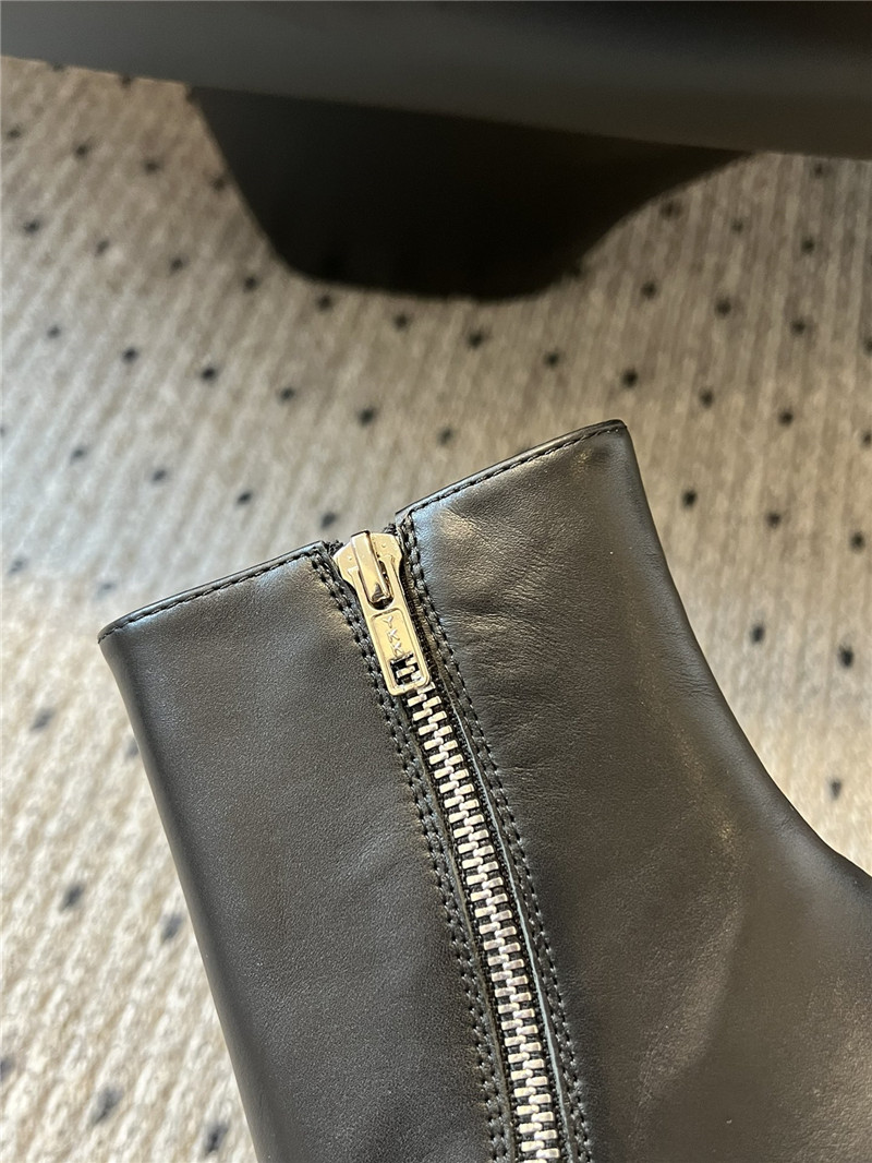 Ba1en*iaga witch heeled ankle boots