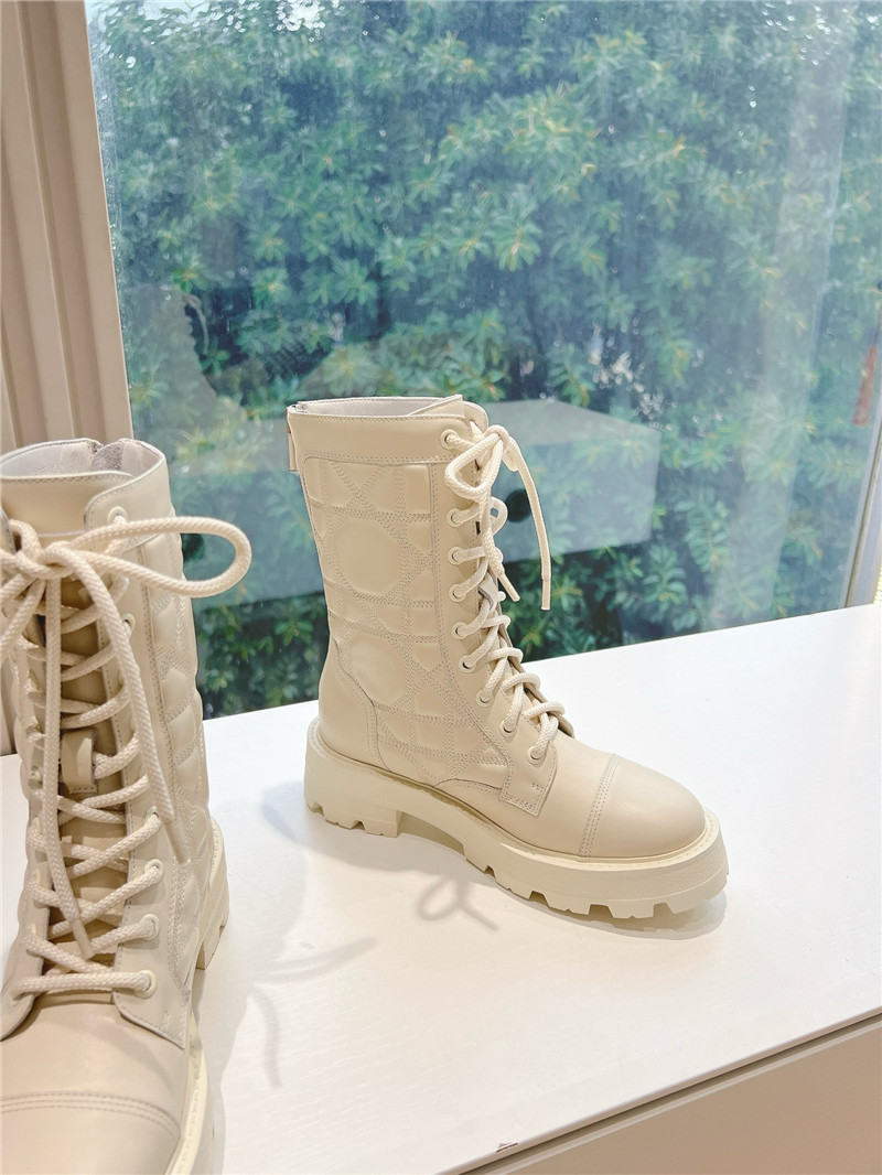 D10r d-unit white quilted cannage calfskin ankle boots