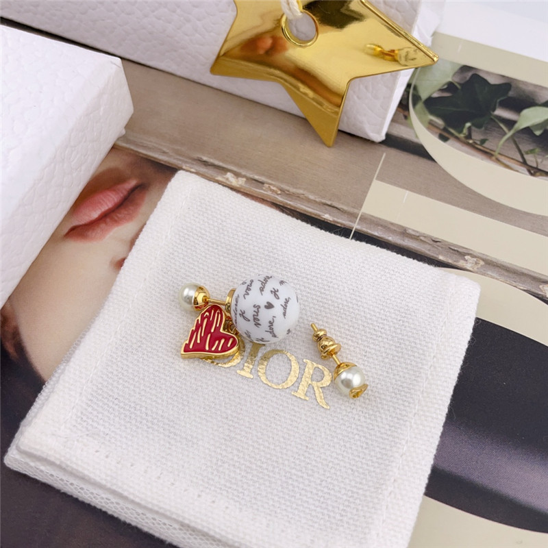 D10r new earrings