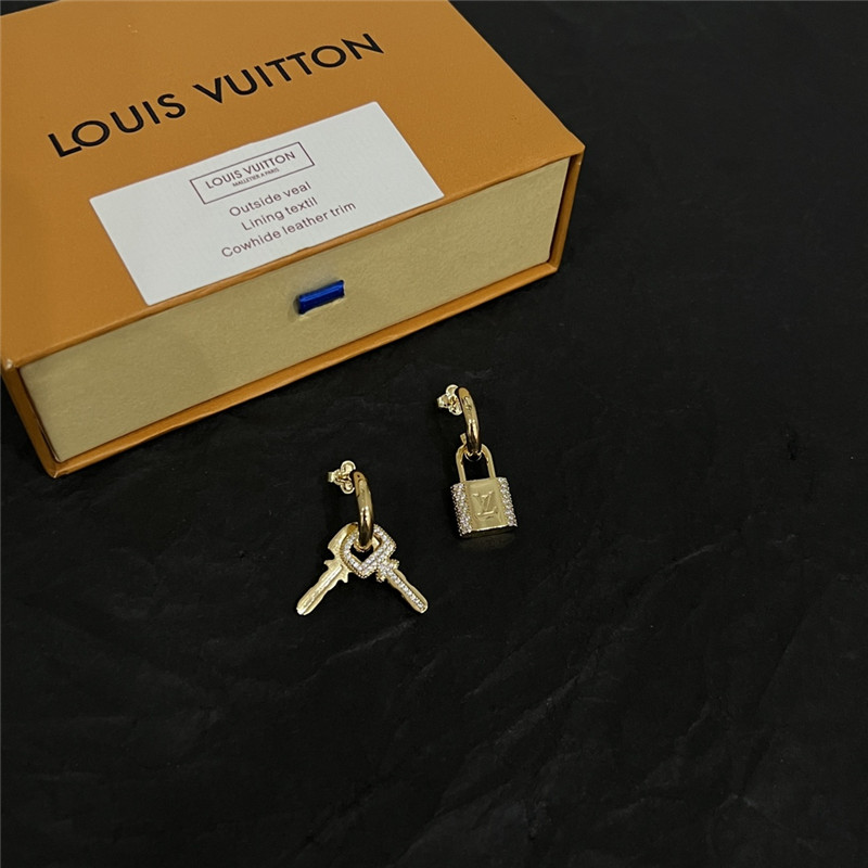 l0vis Vvtt0n lv new earrings