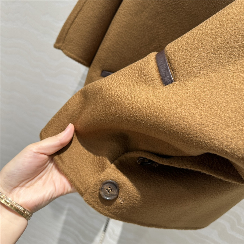 Vanitoo Temperament Small Cape