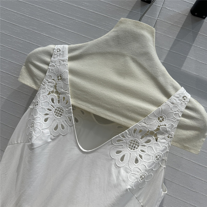 Va1e*ntin0 v neck pleated maxi dress replica designer clothes