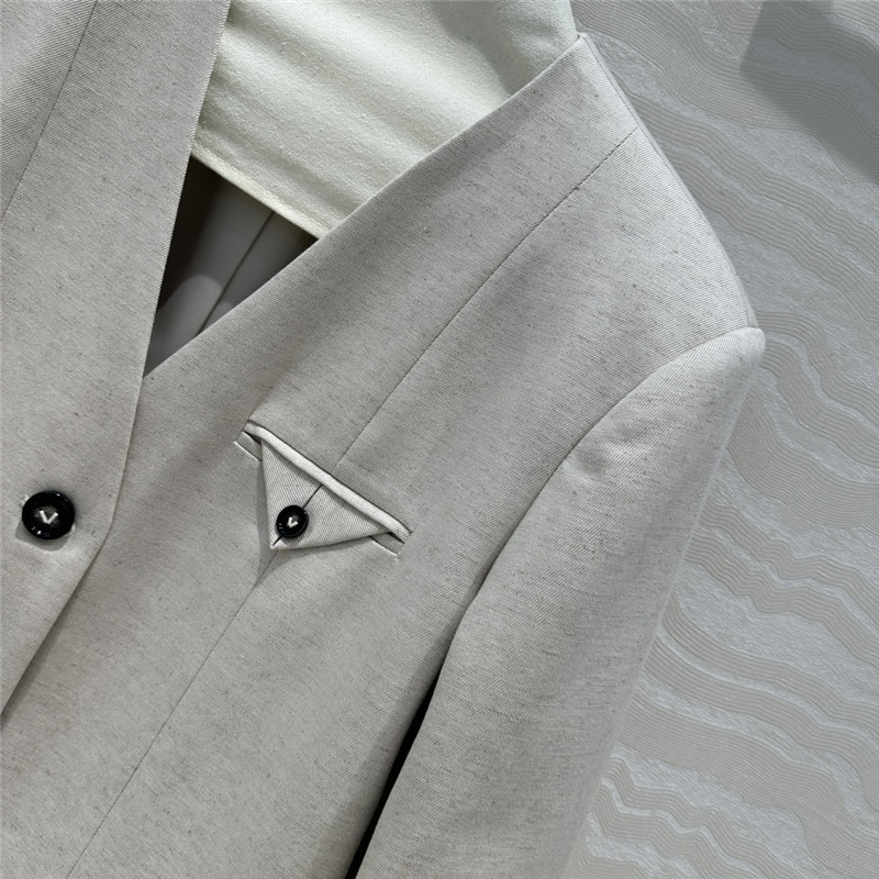 b0tt*ga Ven*ta big suit cheap replica designer clothes
