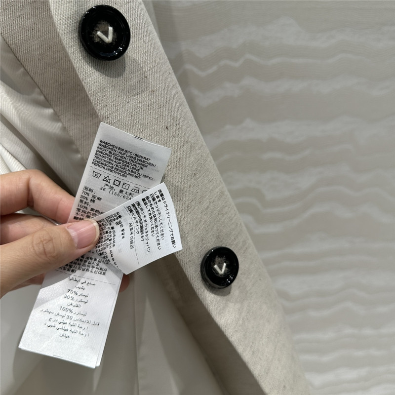 b0tt*ga Ven*ta big suit cheap replica designer clothes